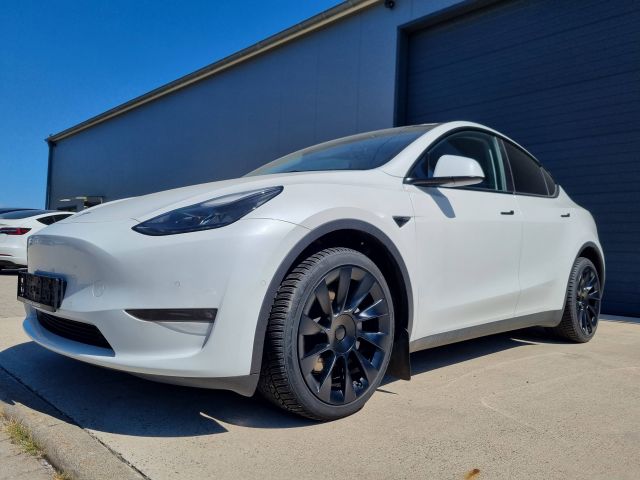 TESLA Car Auction No. 3 of 5 starting April 20, 2026